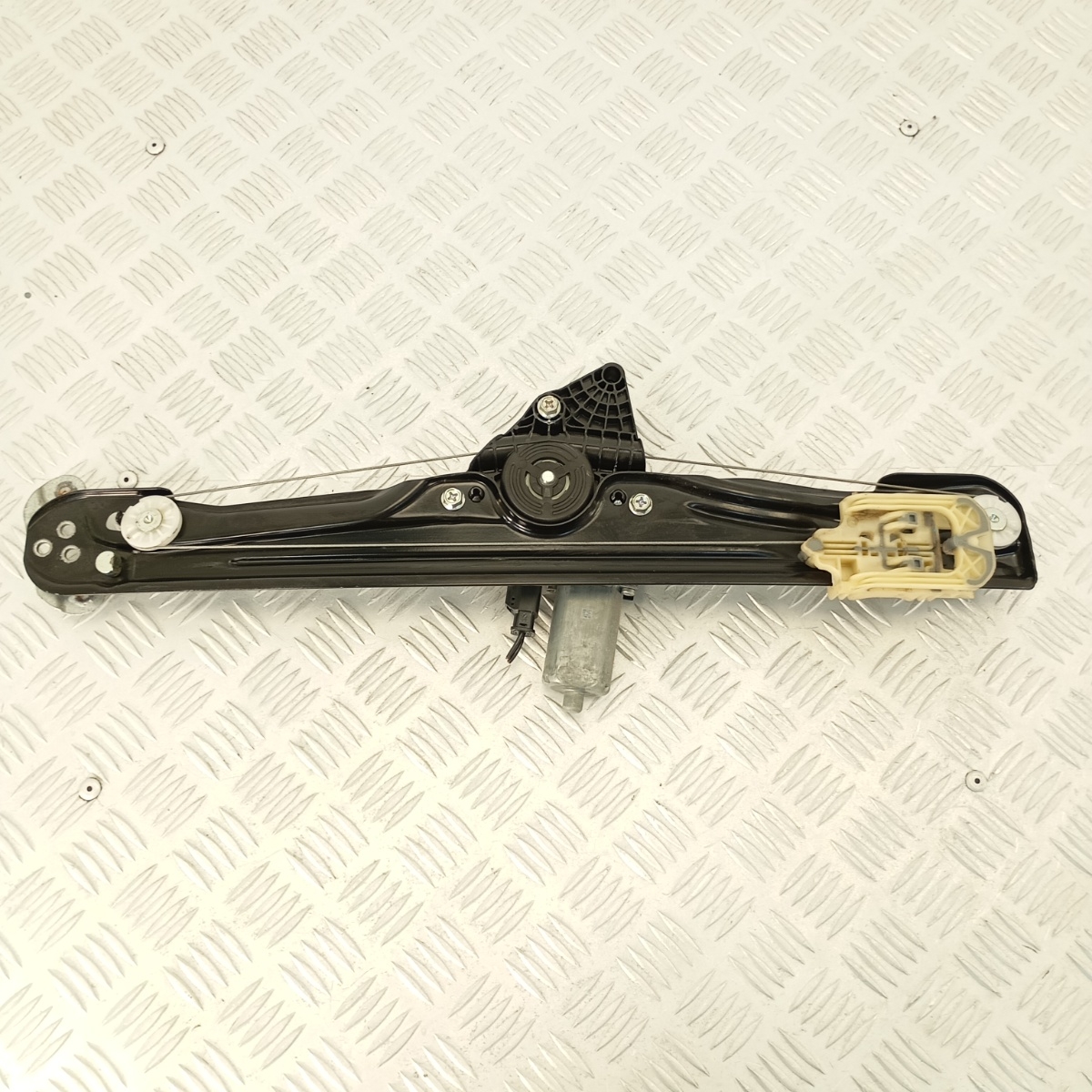 Alzacristallo Anteriore Sinistro Peugeot 308 II Citroën C4 39137863