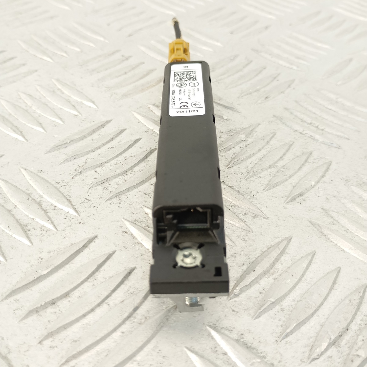 Amplificatore Antenna Posteriore Destra VW T-Roc T-Cross Taigo 2GA035577 - immagine 3
