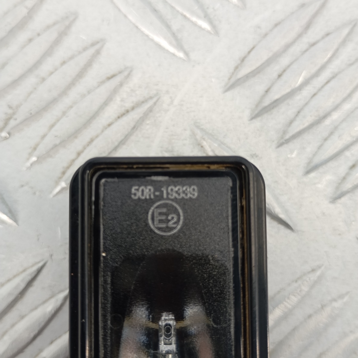 Luce Targa LED Peugeot 3008 308 207 Citroën C3 DS3 OEM 50R19339 E2 - immagine 7