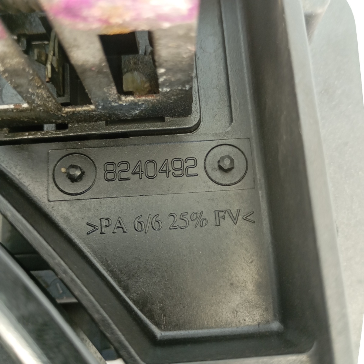 Gruppo Elettroventola Radiatore Peugeot 207 1.6 Citroën C2 C3 OEM 9653825880 - immagine 2
