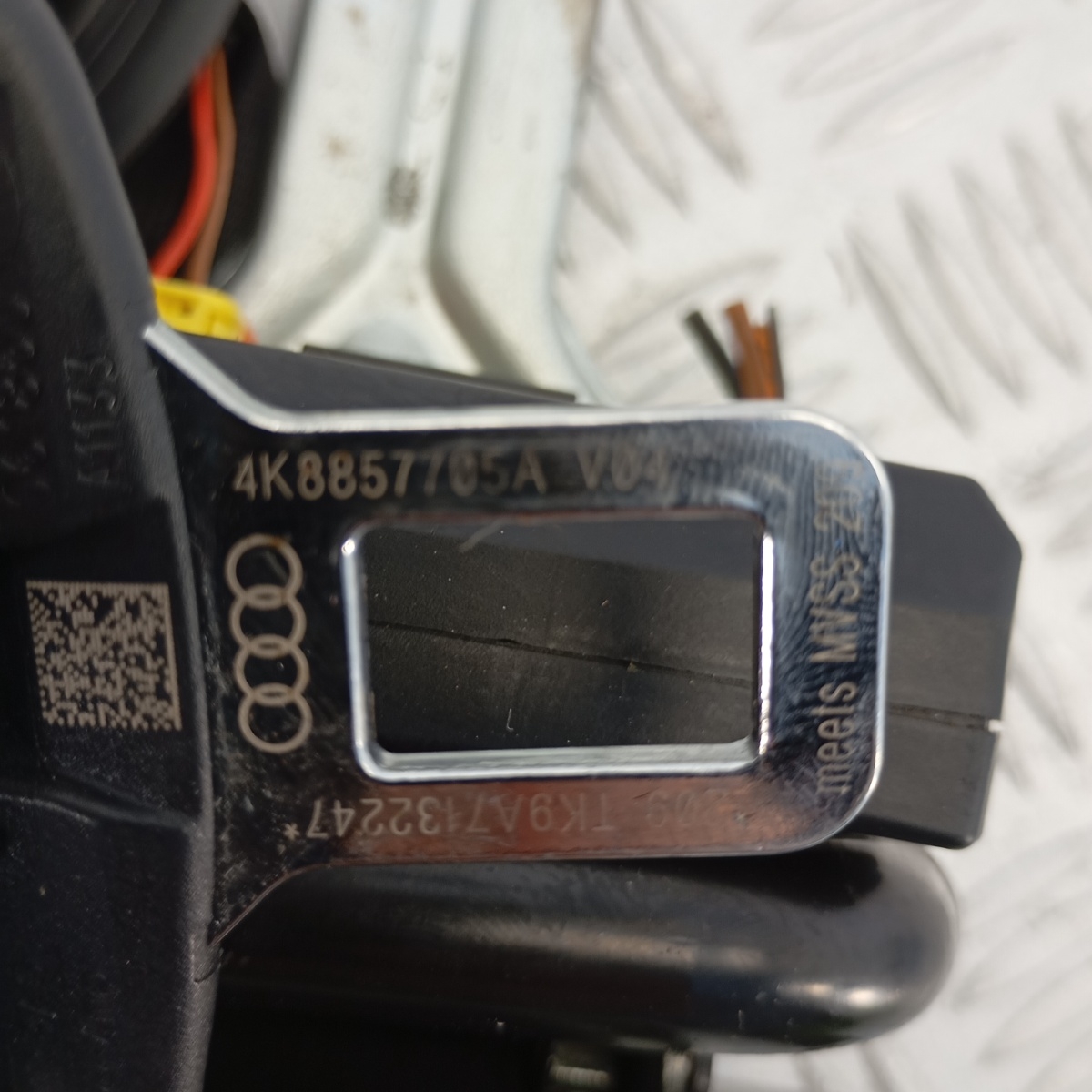 Cintura di sicurezza anteriore sinistra Audi A6 A7 C8 2018–2023 Pre Sense OEM 4K8857705A - immagine 5