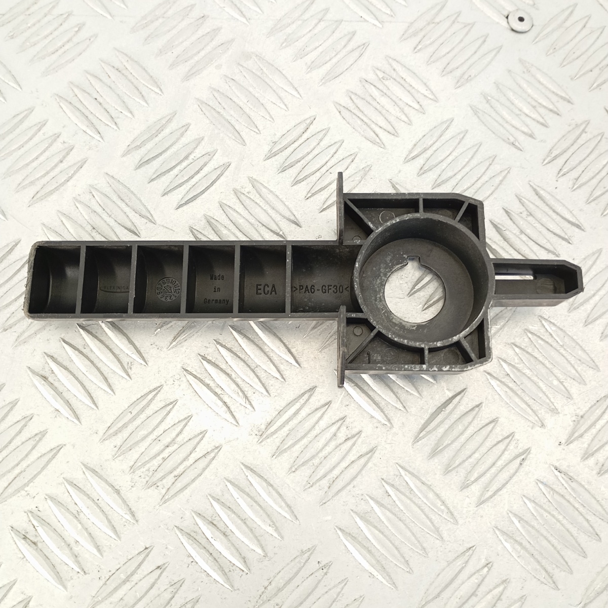 Supporto Radiatore Audi A6 C8 A7 Q5 2.0 3.0 TDI TFSI OEM 4K0805201 - immagine 2