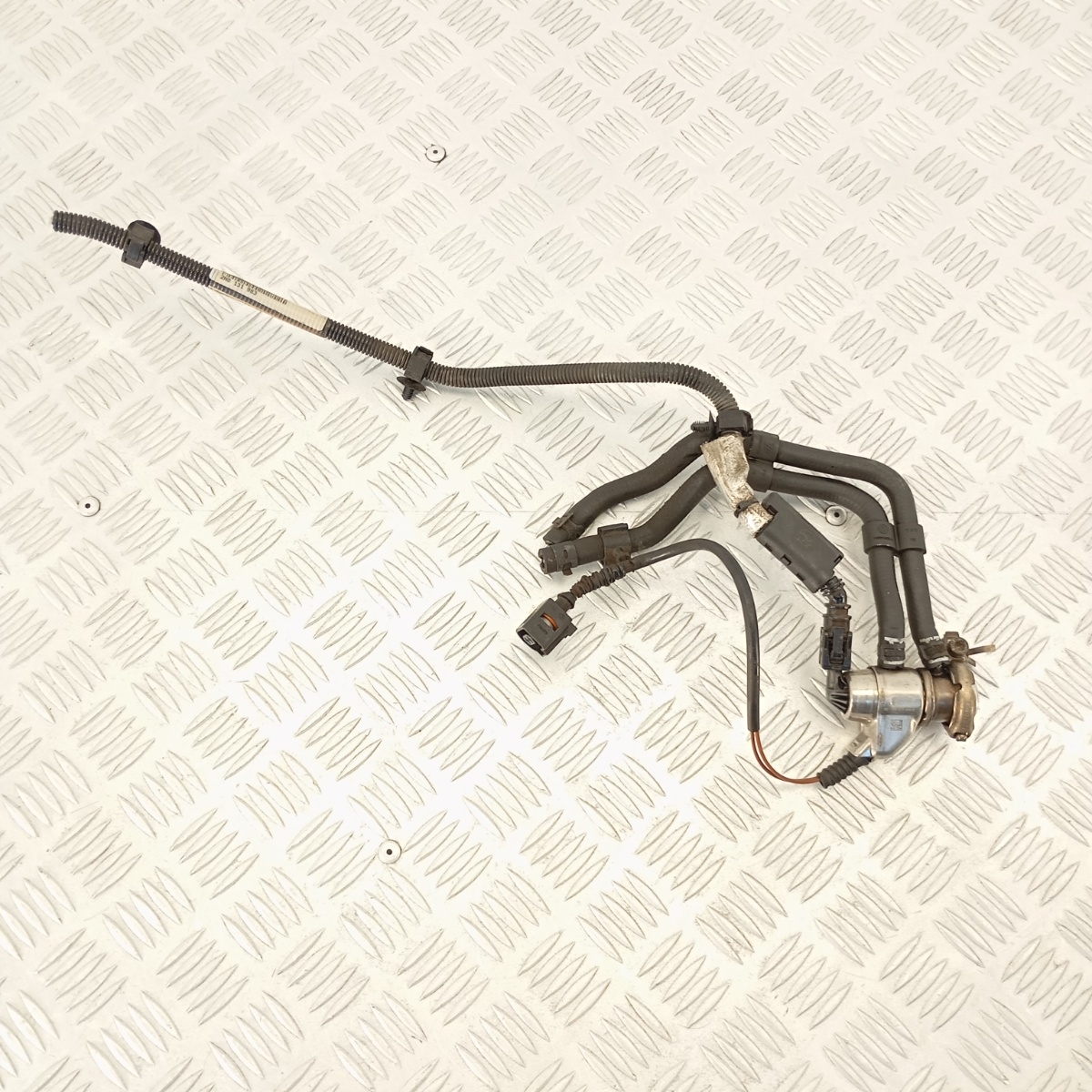 Iniettore AdBlue VW Crafter MAN TGE 2.0 TDI OEM 2N0131113B - immagine 2