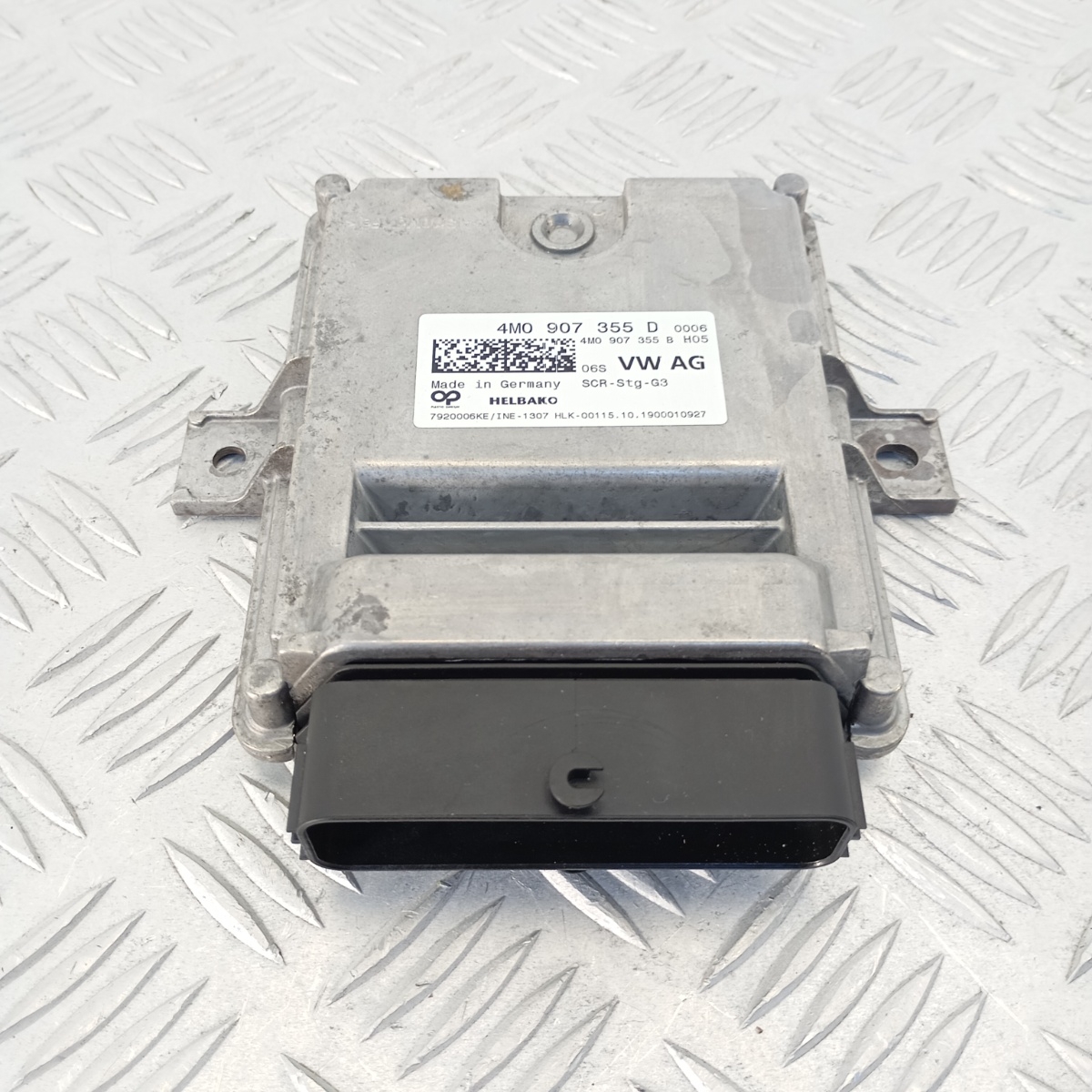Centralina SCR AdBlue Audi Q7 Q8 A6 A8 A4 (B9) VW Touareg 4M0907355D - immagine 8