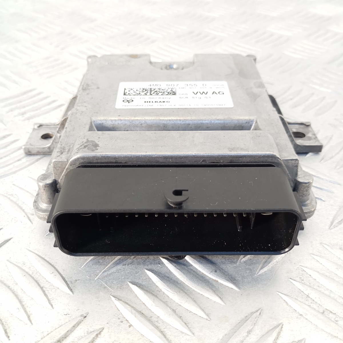 Centralina SCR AdBlue Audi Q7 Q8 A6 A8 A4 (B9) VW Touareg 4M0907355D - immagine 3