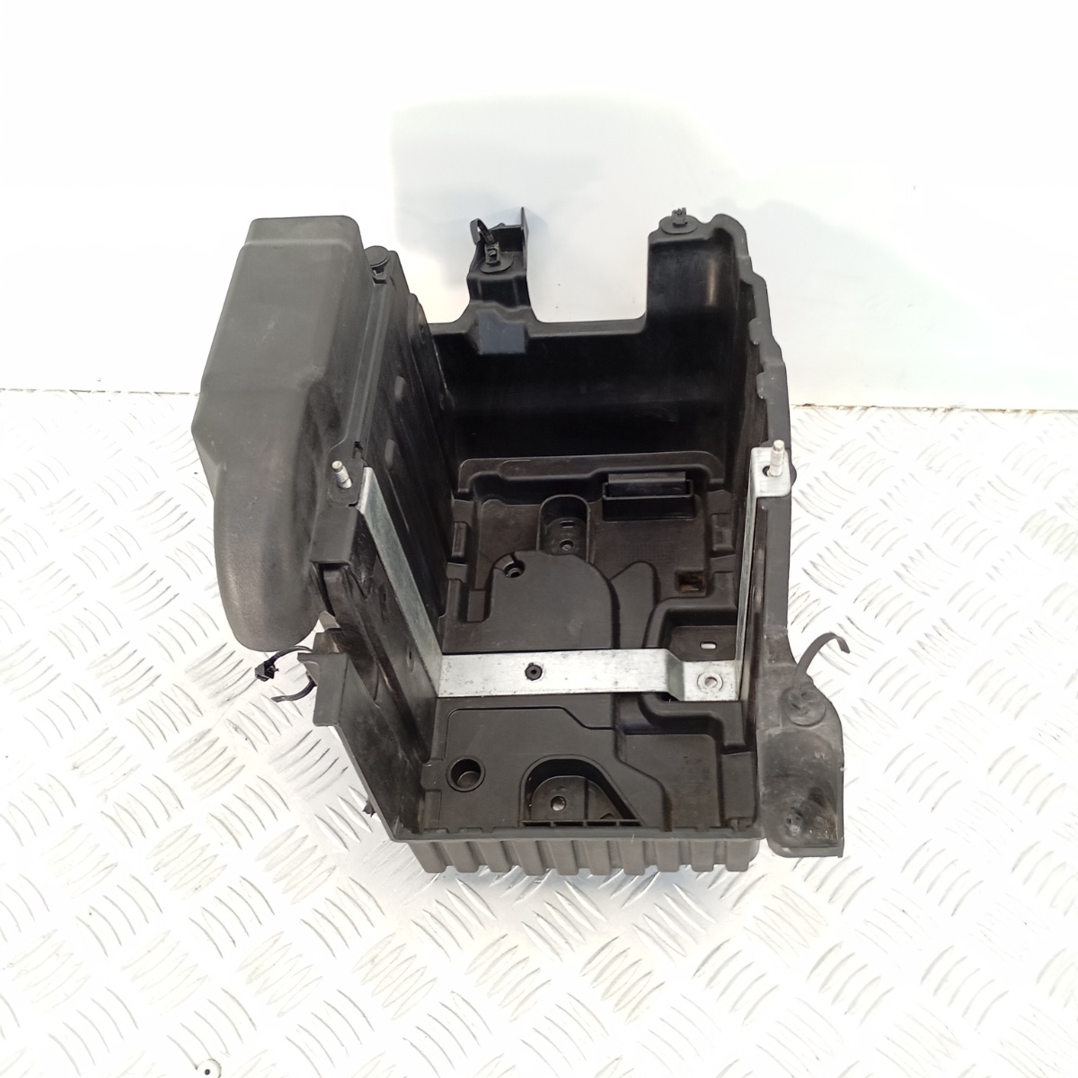 Alloggio Batteria Ford Puma 1.0 EcoBoost EcoBlue L1BB10723BB