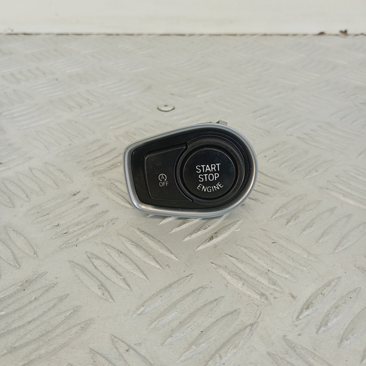 Pulsante Avviamento Start Stop BMW Serie 2 F45 F46 – 9289135-02