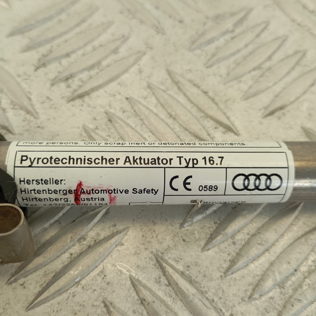 Attuatore Pirotecnico Cofano Audi Q5 SQ5 FY 2017–2025 80A823823 - immagine 2