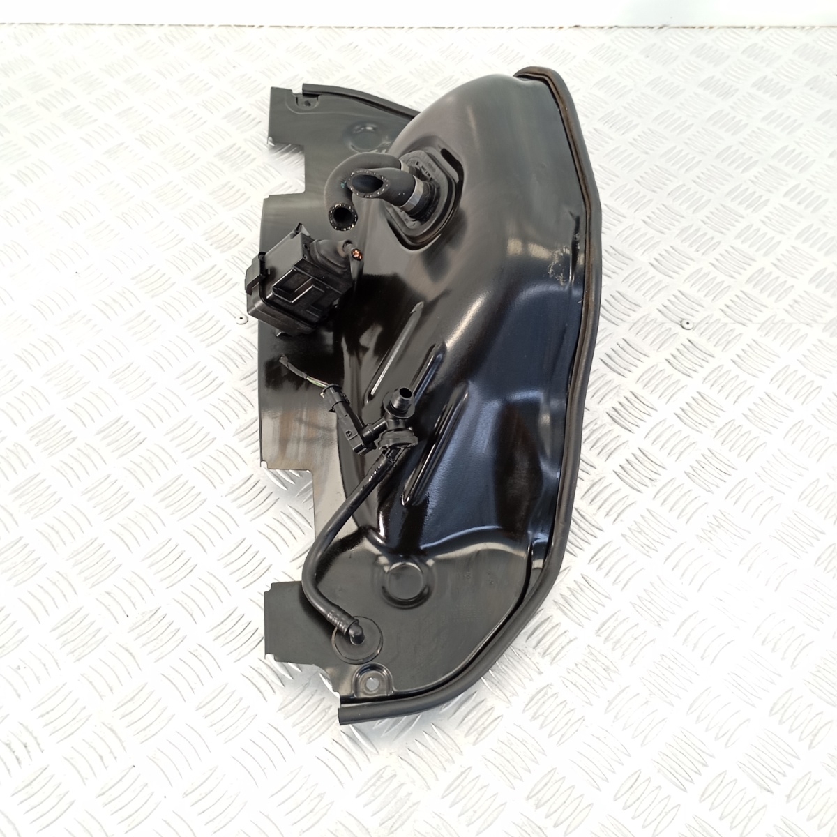 Copertura Superiore Vano Motore Audi A4 A5 B9 OEM 8W0819523F - immagine 8