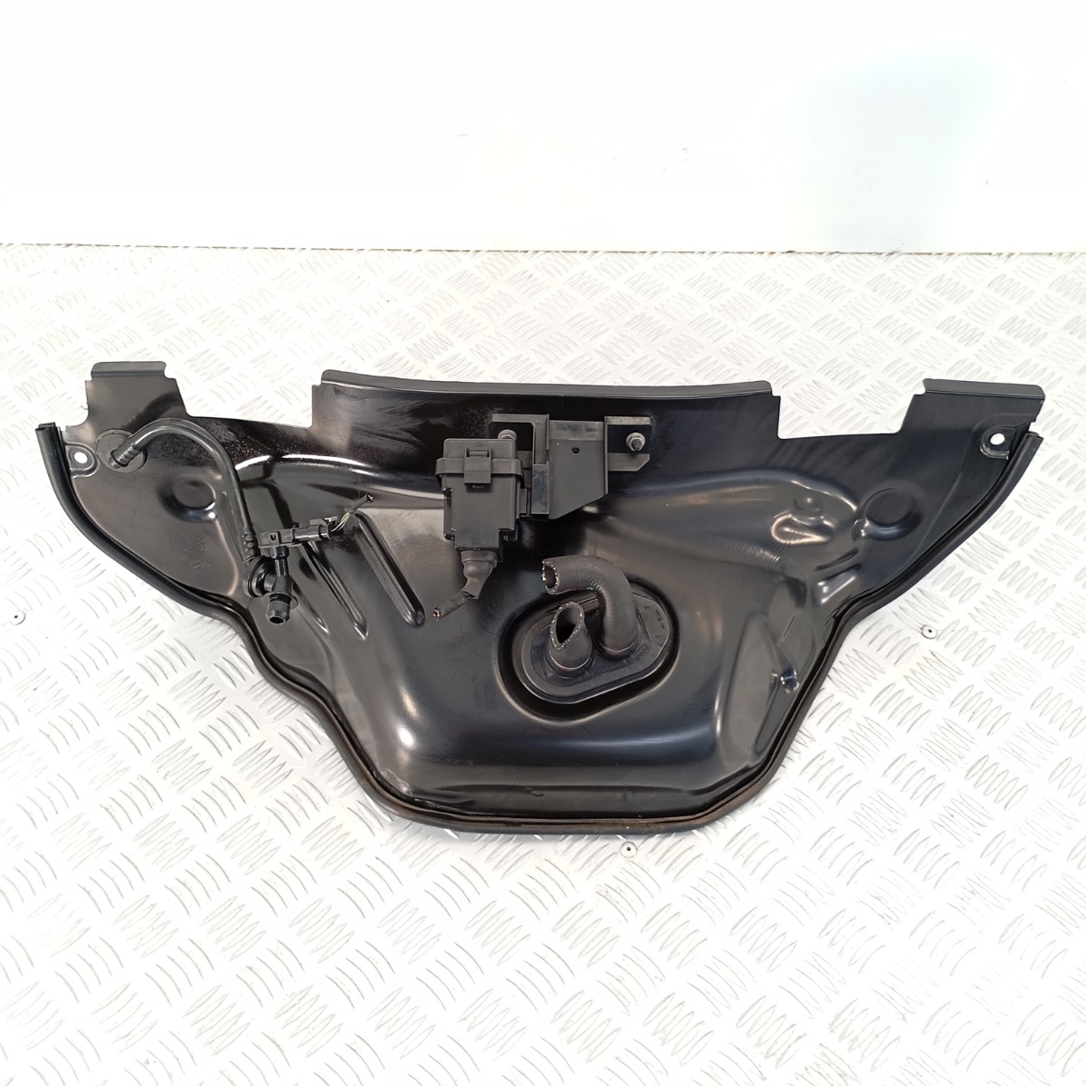 Copertura Superiore Vano Motore Audi A4 A5 B9 OEM 8W0819523F - immagine 3