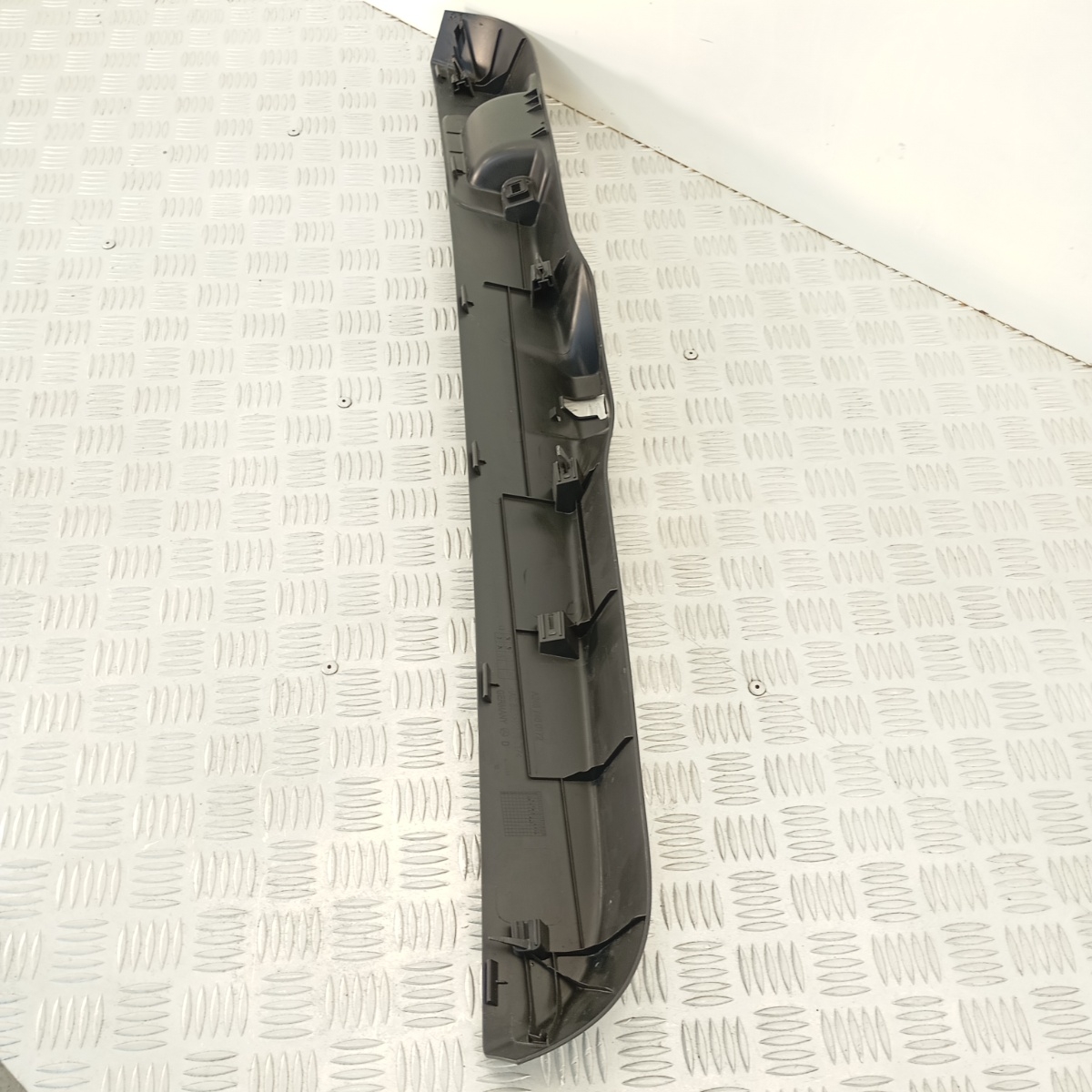 Copertura Interna Portellone Mercedes A B GLA CLA A2467400172 - immagine 2