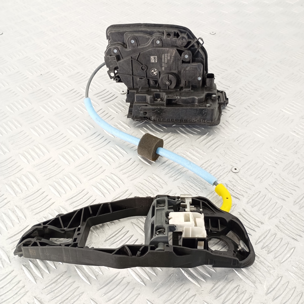 Serratura Porta Posteriore Sinistra BMW X5 X6 X7 G05 G06 G07 51229464881 - immagine 3
