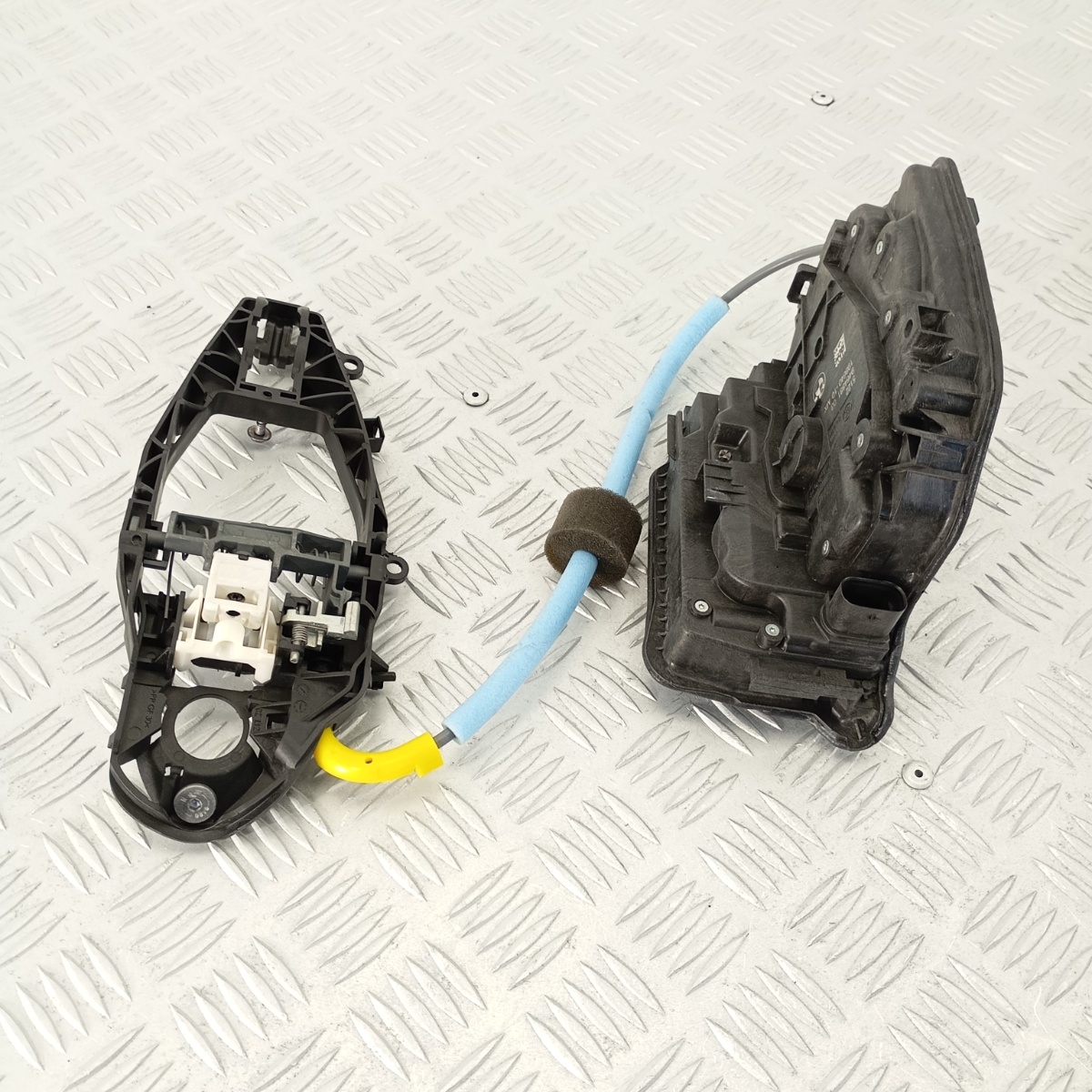 Serratura Porta Posteriore Sinistra BMW X5 X6 X7 G05 G06 G07 51229464881 - immagine 10