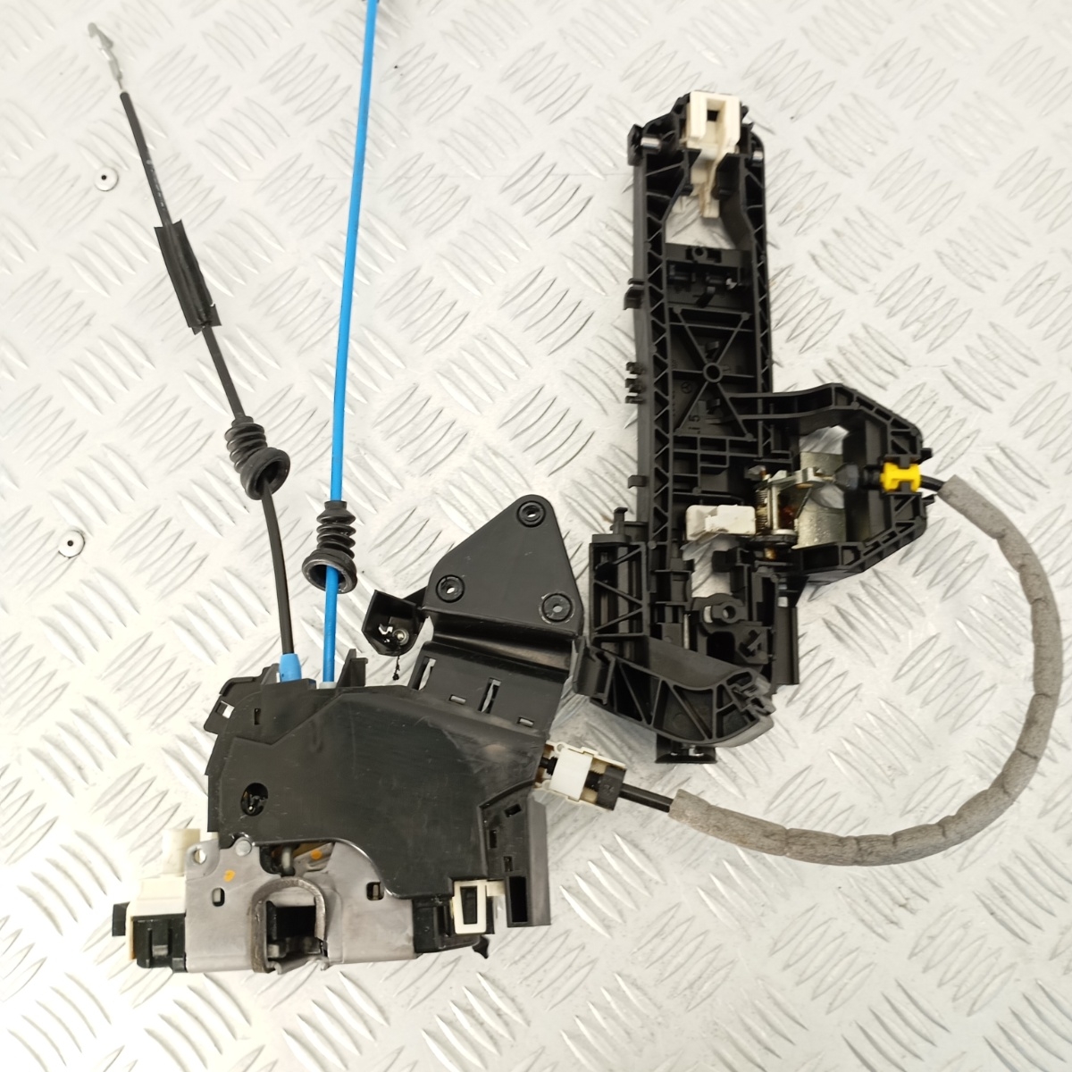 Serratura Posteriore Sinistra MERCEDES Classe A B C E CLA GLA A2047302735 - immagine 10