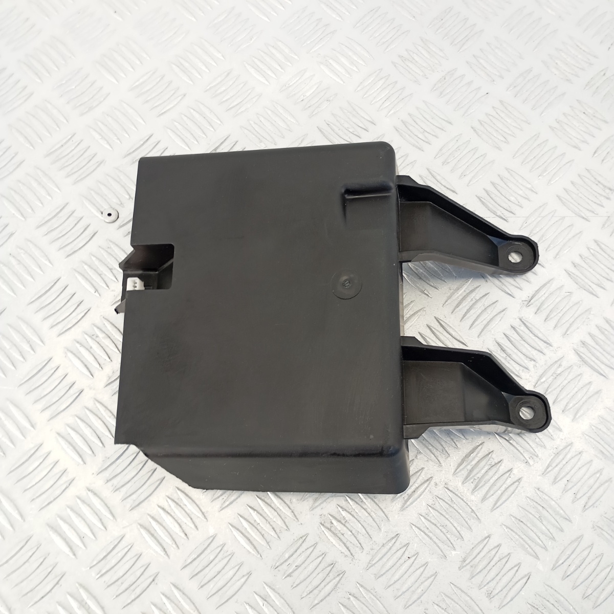 Profilo Convogliatore Aria Sinistro BMW X5 X6 G05 G06 OEM 7466133 - immagine 3