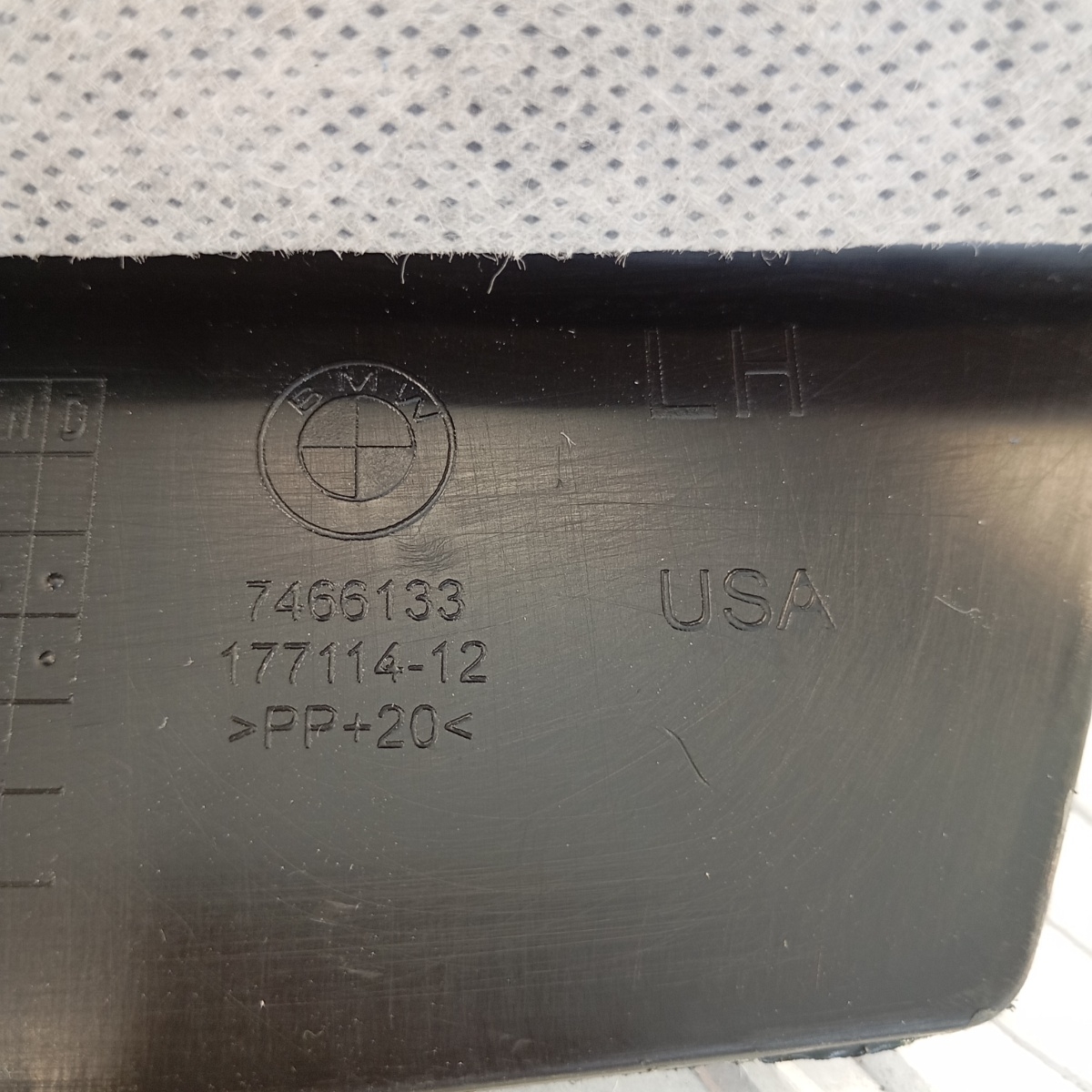 Profilo Convogliatore Aria Sinistro BMW X5 X6 G05 G06 OEM 7466133 - immagine 9