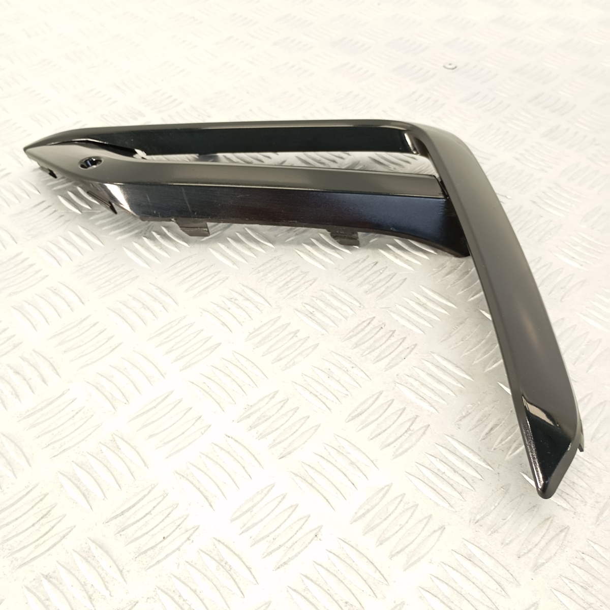 Cornice Griglia Paraurti Anteriore Sinistra BMW X6 G06 OEM 51118092247 - immagine 2