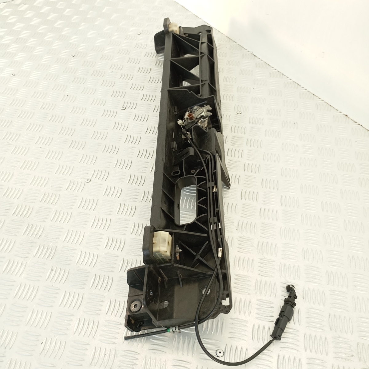 Batticofano Paraurti Anteriore Peugeot 3008 II C5 DS7 9824055880-01 - immagine 2