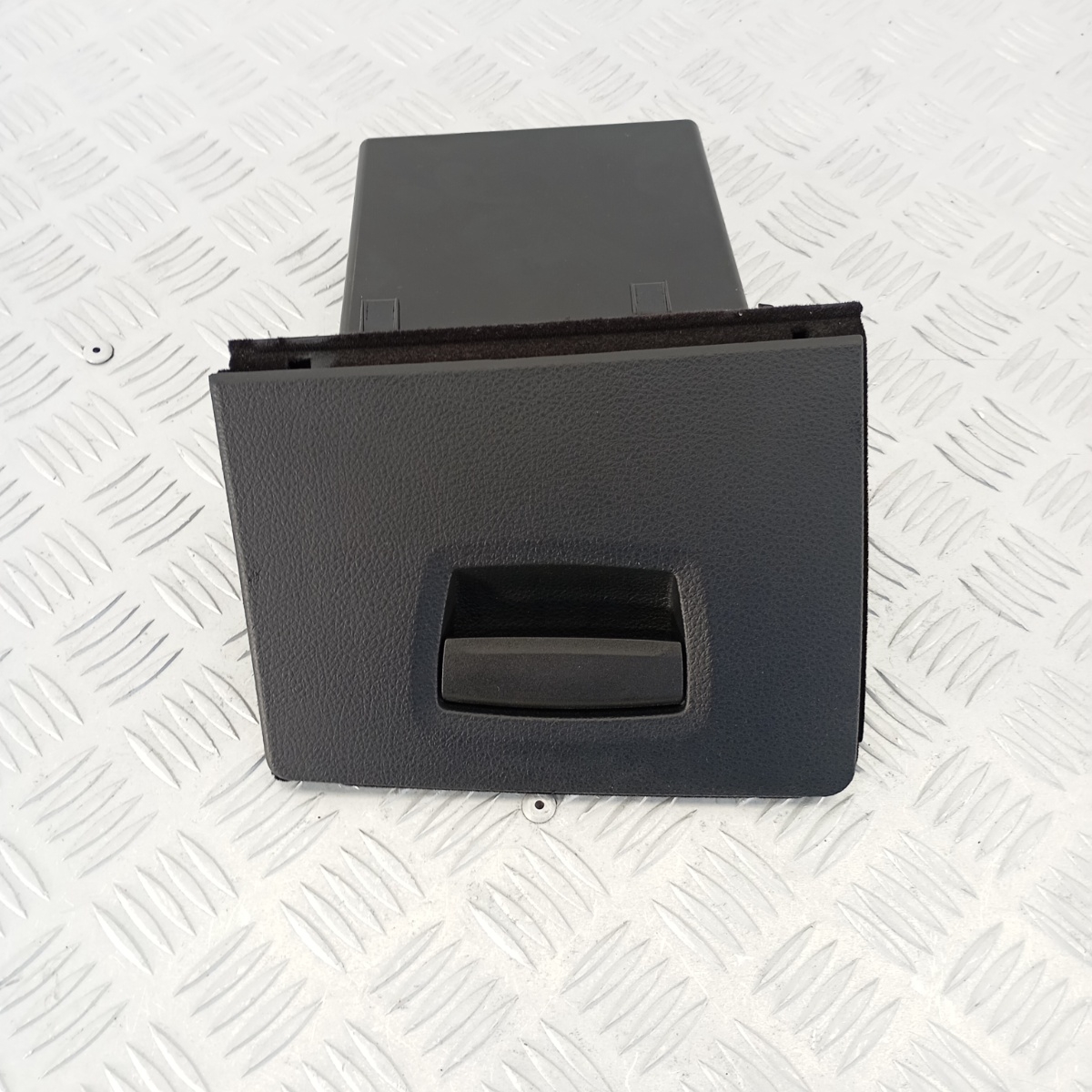 Cassetto Vano Portaoggetti BMW Serie 5 F10 F11 OEM 51169166696 - immagine 2