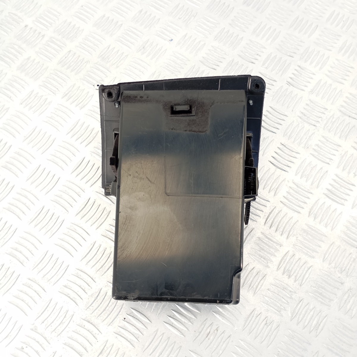 Cassetto Vano Portaoggetti BMW Serie 5 F10 F11 OEM 51169166696 - immagine 5