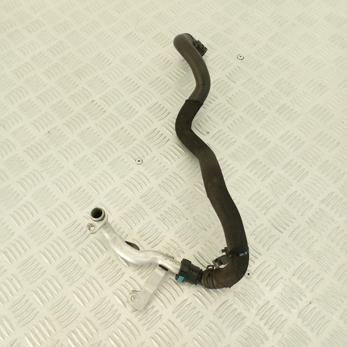 Tubo Acqua Motore Jaguar 3.0D XF F-Pace RR L494 SDV6 FPLA8C481CE - immagine 8