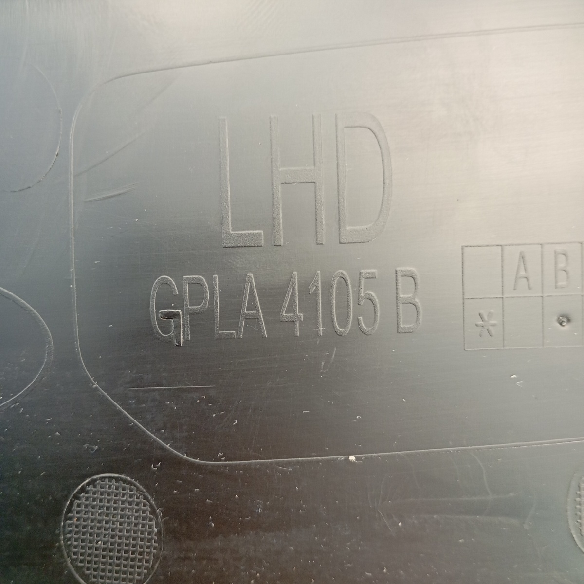 Gocciolatoio Vano Tergicristalli Land Rover L494 GPLA4105B - immagine 2
