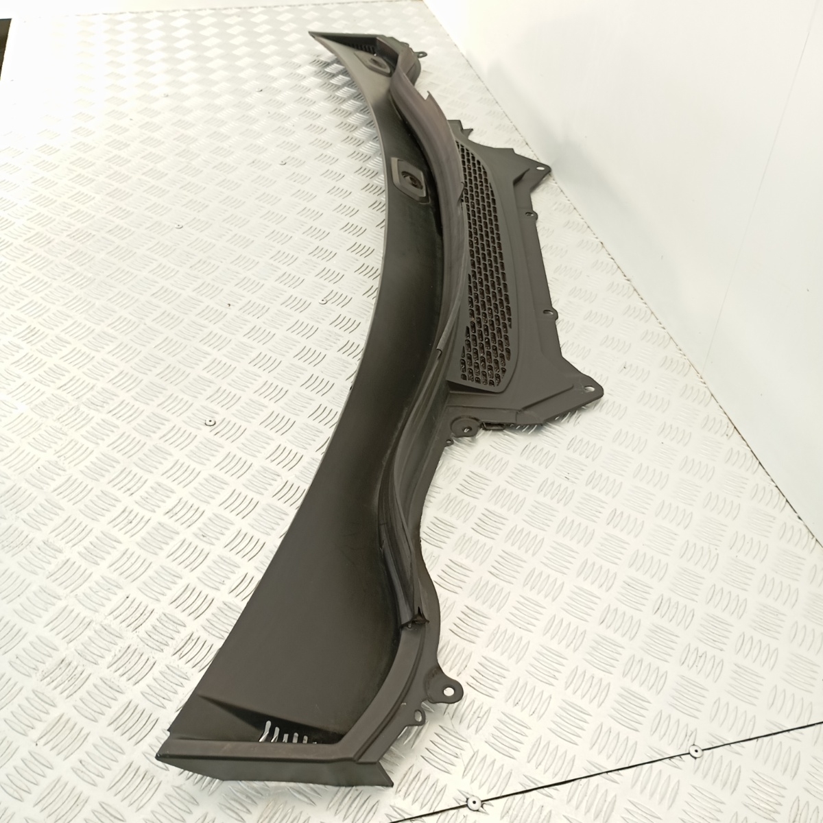 Gocciolatoio Vano Tergicristalli Land Rover L494 GPLA4105B - immagine 4