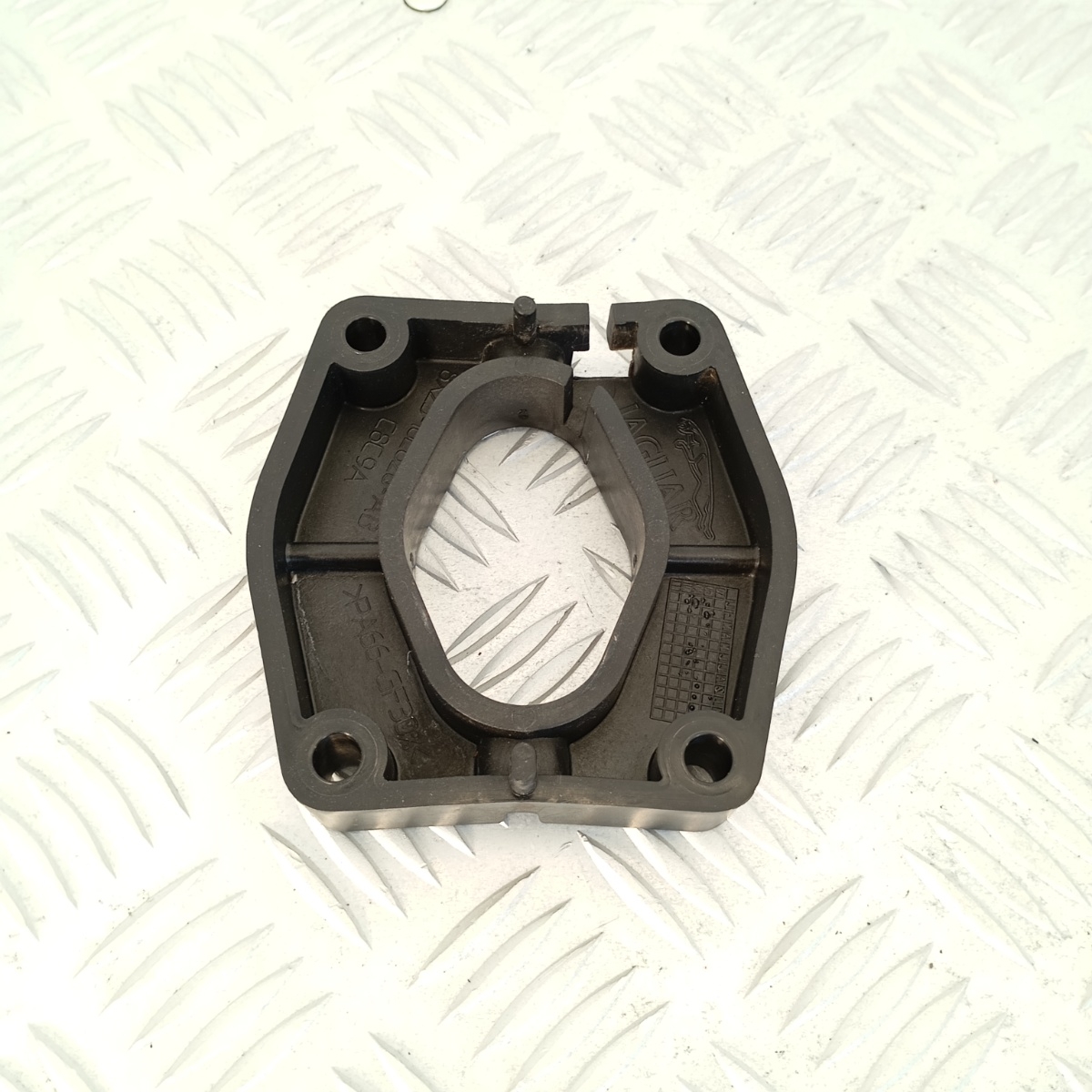 Supporto Attuatore Cofano Attivo Jaguar XF XJ X250 8X23-16E628-AB - immagine 2