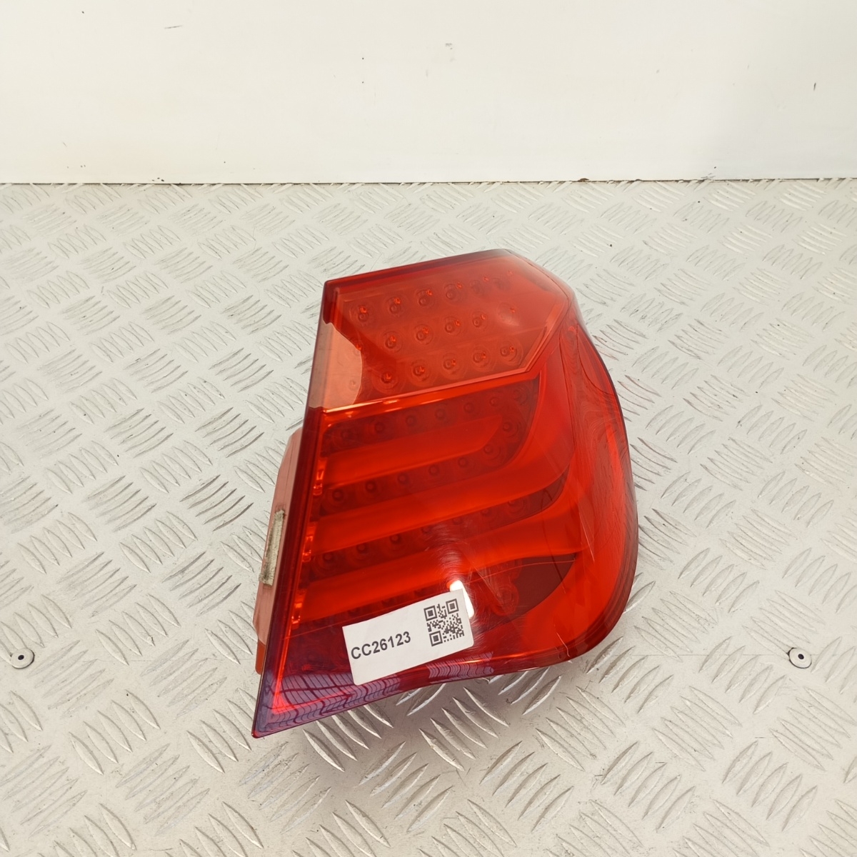 Stop Posteriore Laterale Destro BMW F01 F04 2010 OEM 7182198 - immagine 4