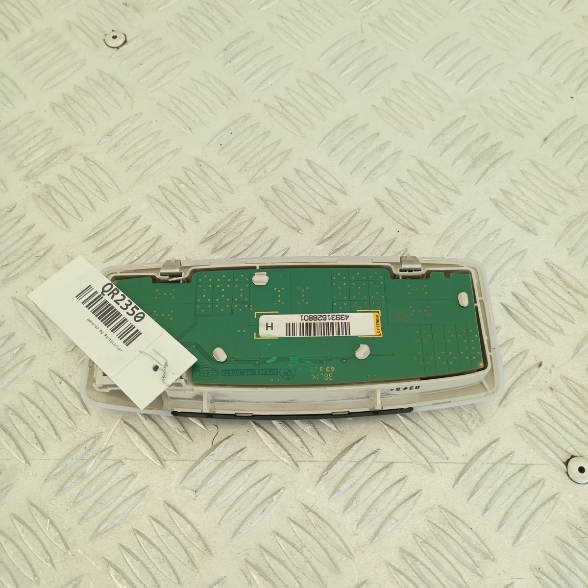 Plafoniera LED Posteriore BMW Serie 2 F45 / F46 OEM 179349-00 - immagine 2