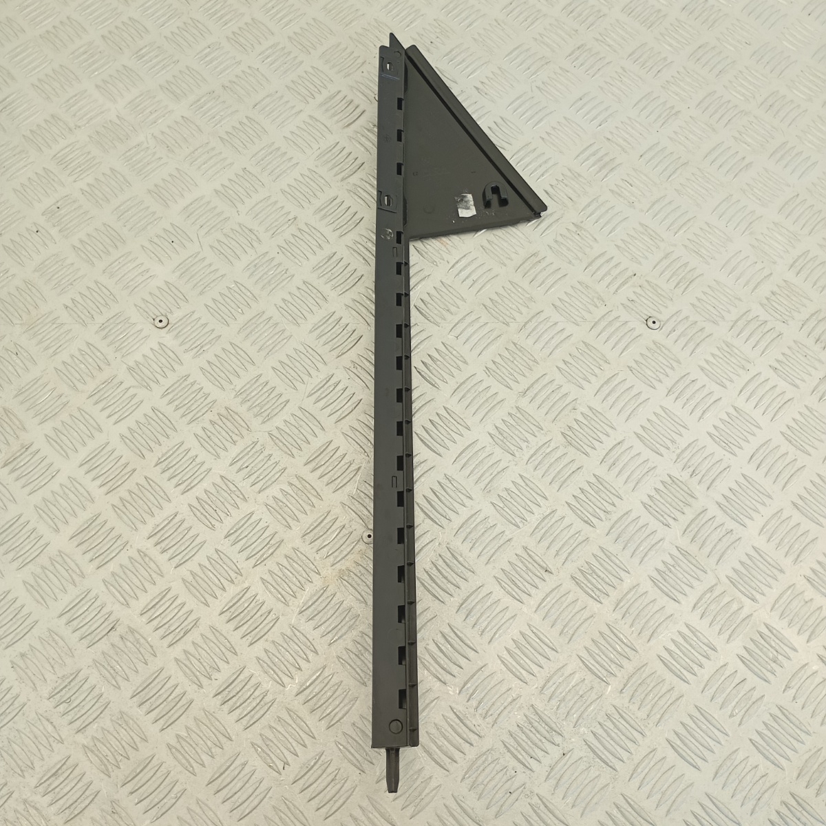 Finitura Esterna Vetro Posteriore Destro BMW Serie 2 F45 OEM 7373926 - immagine 5
