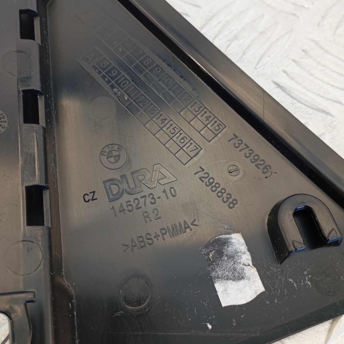 Finitura Esterna Vetro Posteriore Destro BMW Serie 2 F45 OEM 7373926 - immagine 6