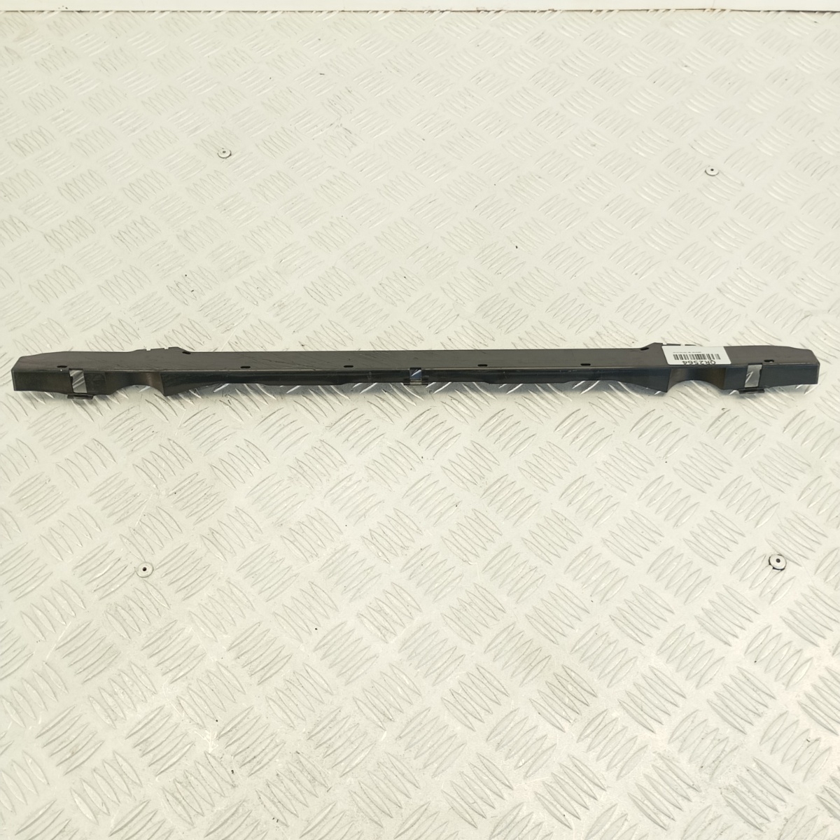 Guarnizione Radiatore Superiore BMW Serie 2 F45 F46 MINI OEM 51647347596 - immagine 5