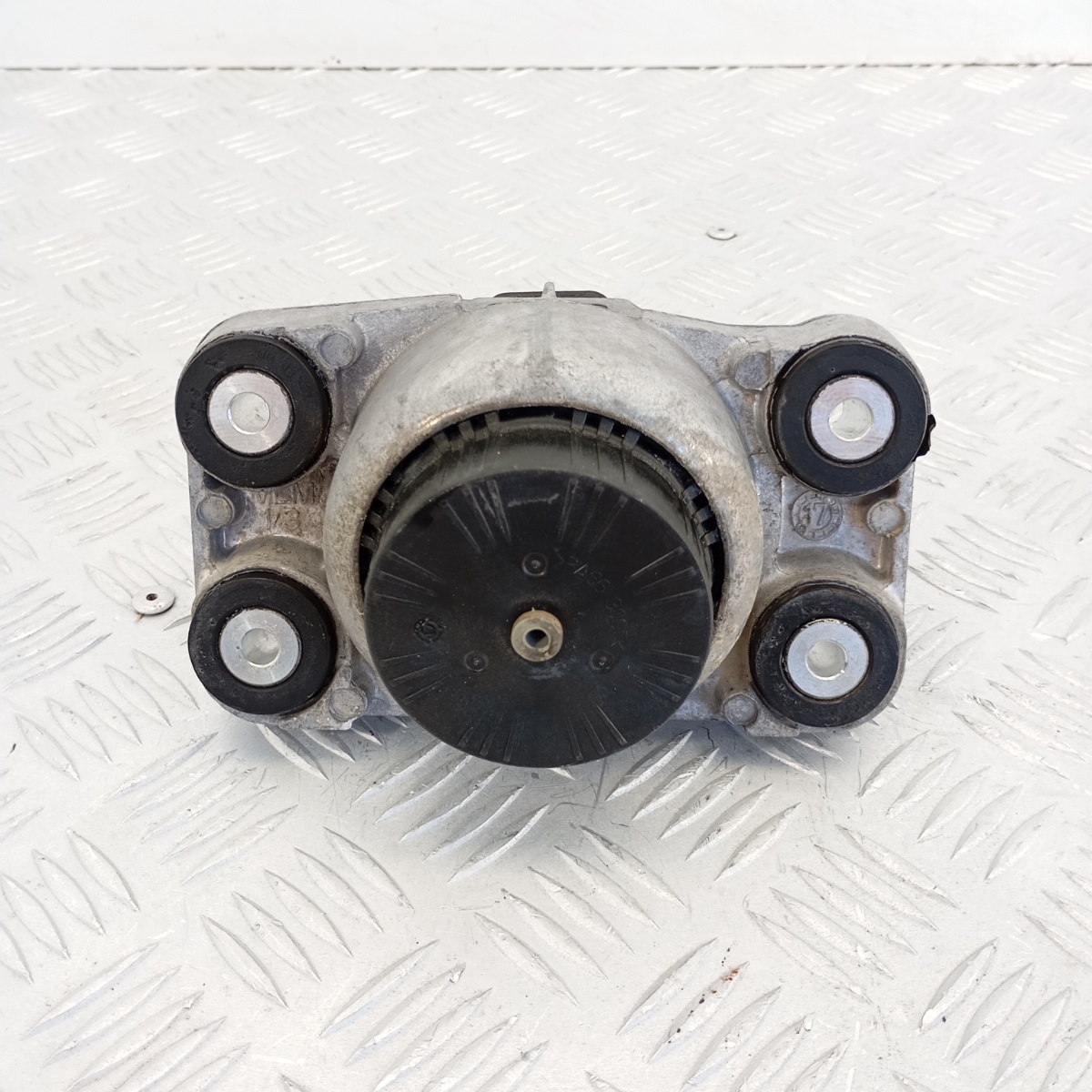 Supporto motore anteriore sinistro Land Rover Range Rover Sport 3.0D 2012-2021 FPLA-6A003-BA - immagine 9