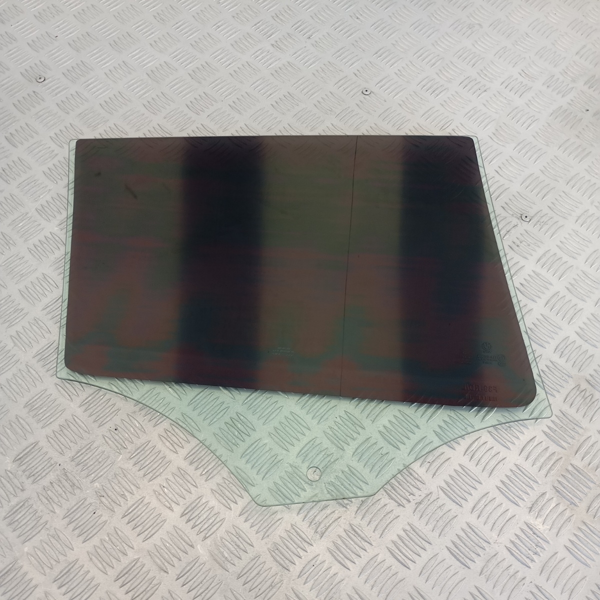 Vetro fisso posteriore sinistro BMW X2 F39 2017-2023 43R011003 - immagine 4
