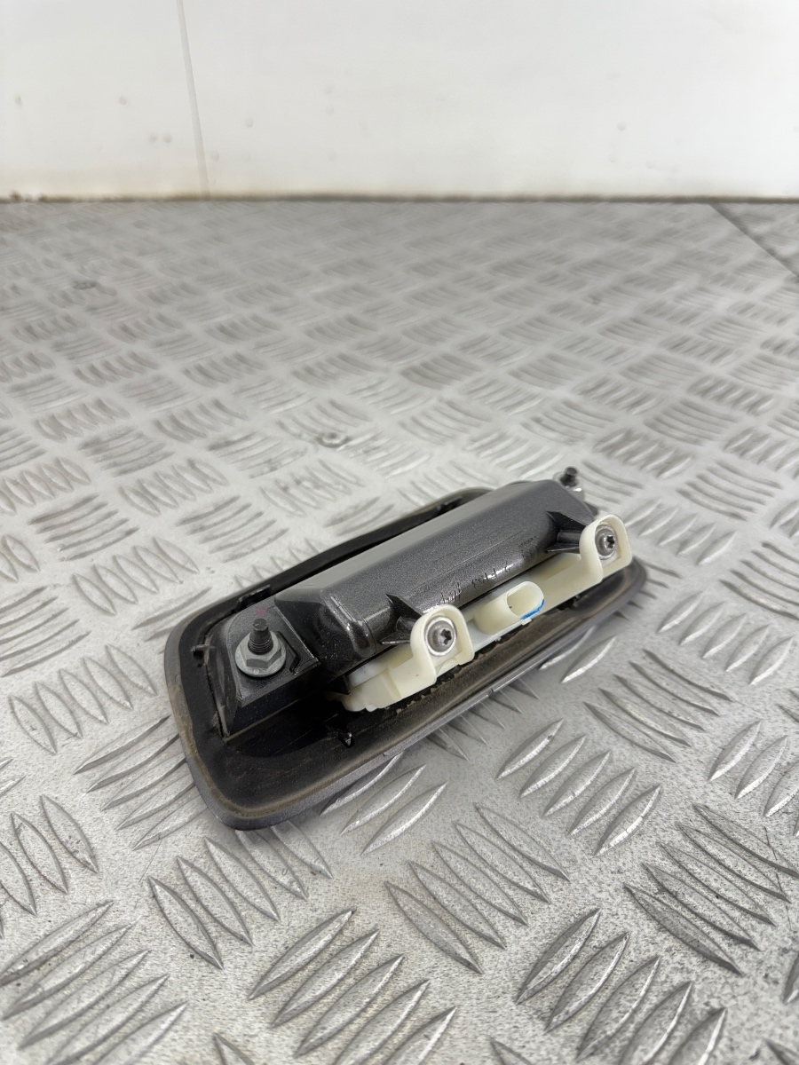Maniglia Portellone Jeep Renegade SUV 5p con Luce Targa 07356946010 - immagine 5
