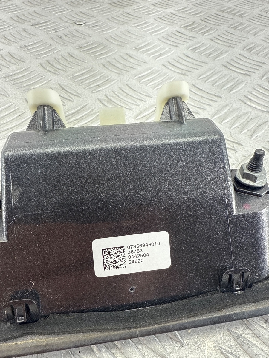 Maniglia Portellone Jeep Renegade SUV 5p con Luce Targa 07356946010 - immagine 4