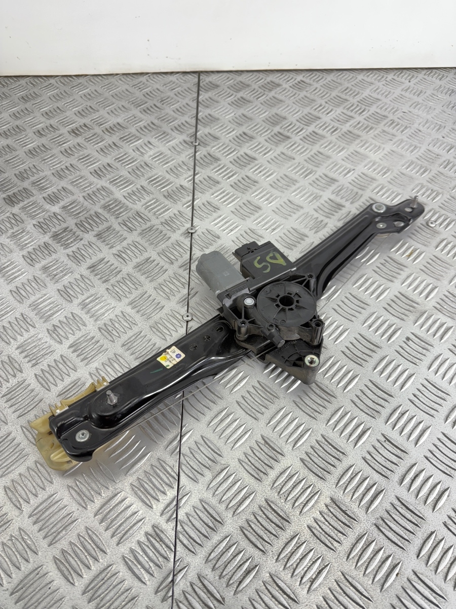 Alzavetro Elettrico Posteriore Destro Citroën C3 Aircross 0130824276