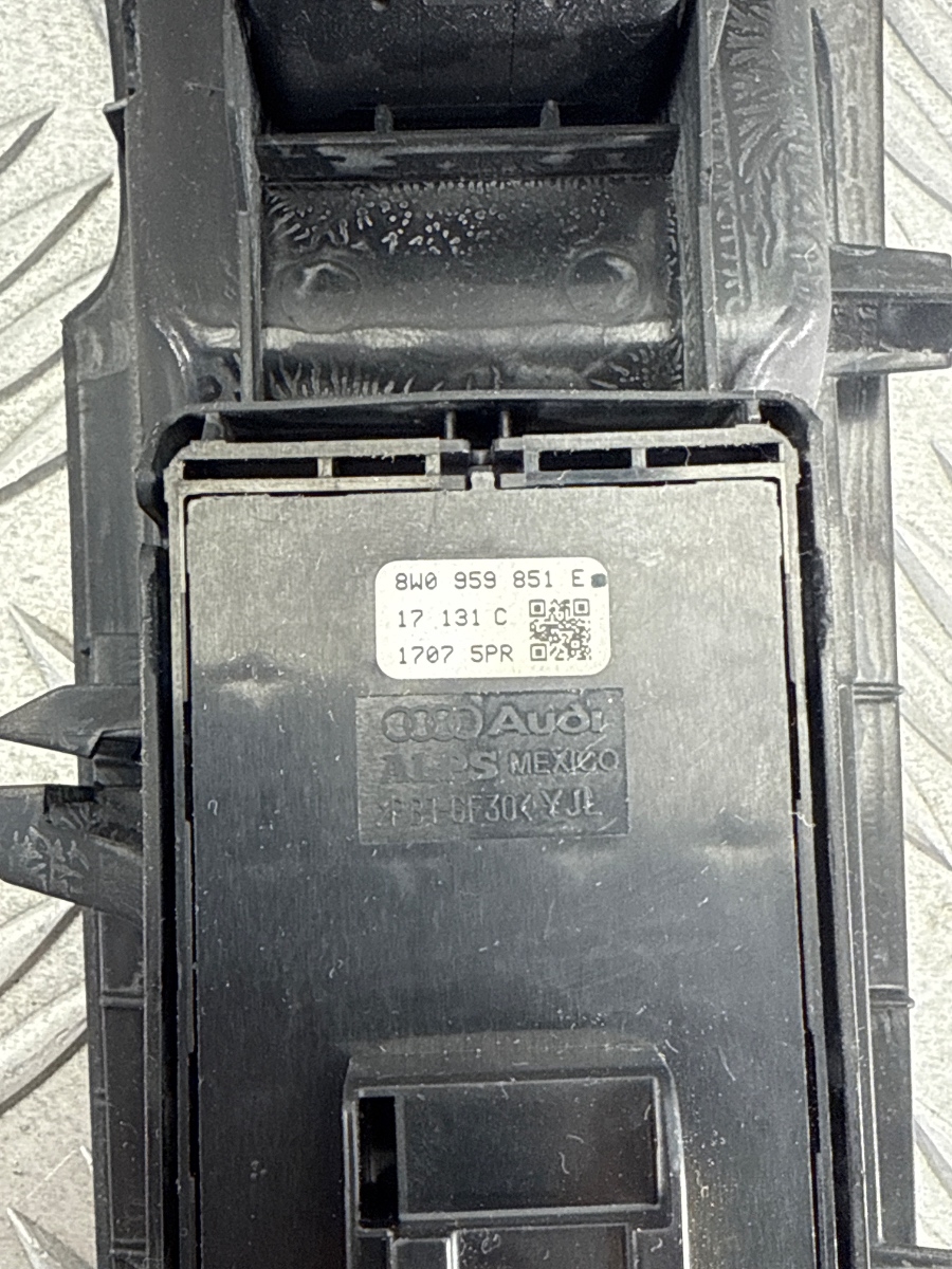 Pulsantiera Alzacristalli Audi Q5 A4 B9 Q7 Lato Guida OEM 4M0959565Q - immagine 8