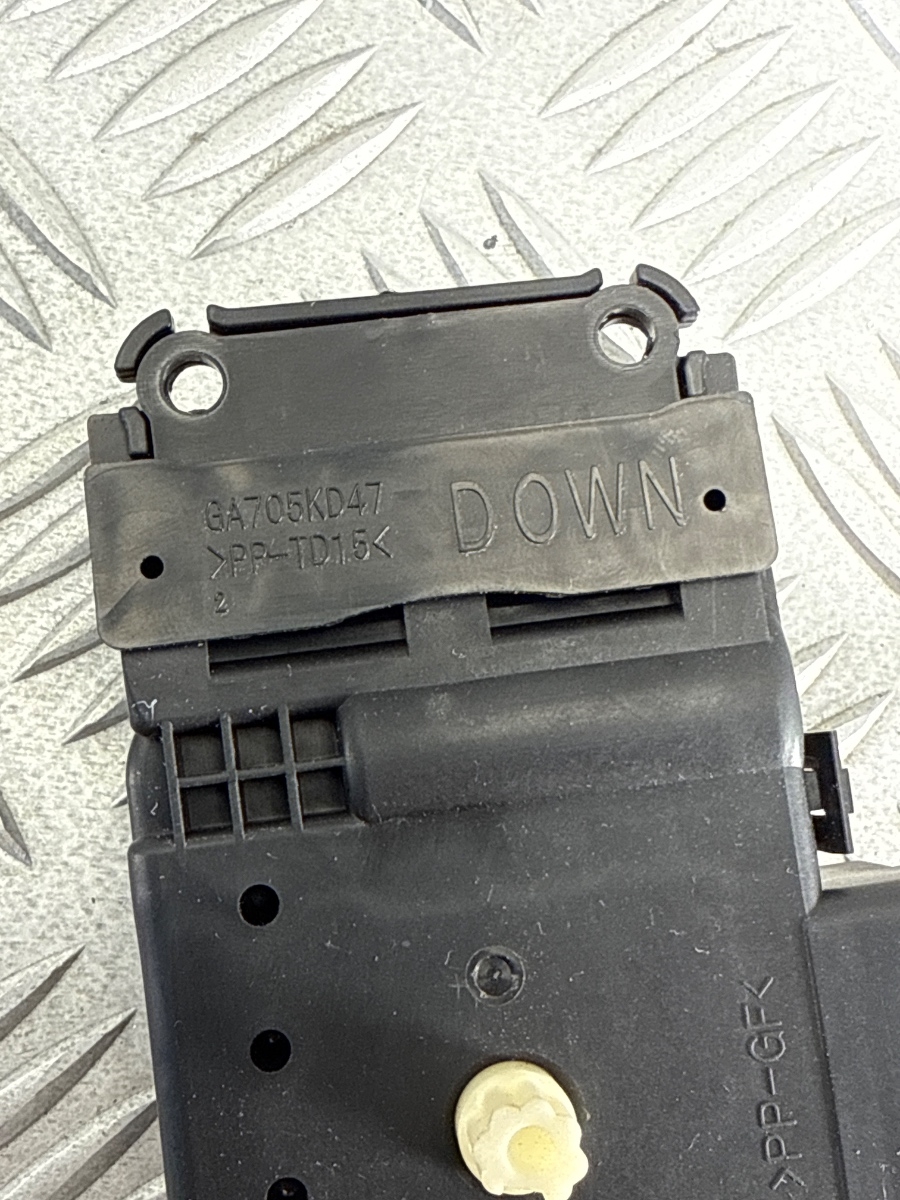 Motorino Attuatore Miscelazione Aria Mazda 6 Berlina CX-5 GA705KD49 - immagine 3
