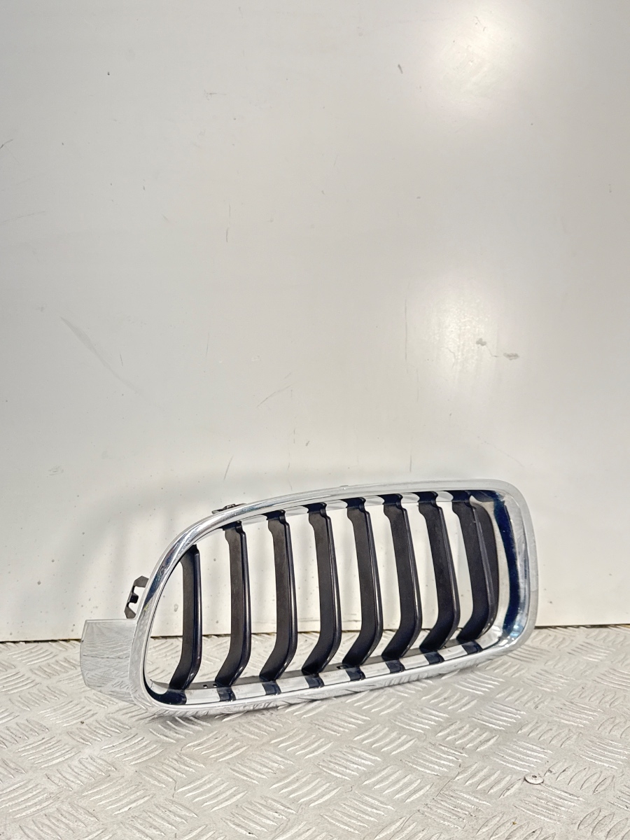 Griglia Radiatore Sinistra BMW Serie 3 F30 F31 Sport Line 51137260497