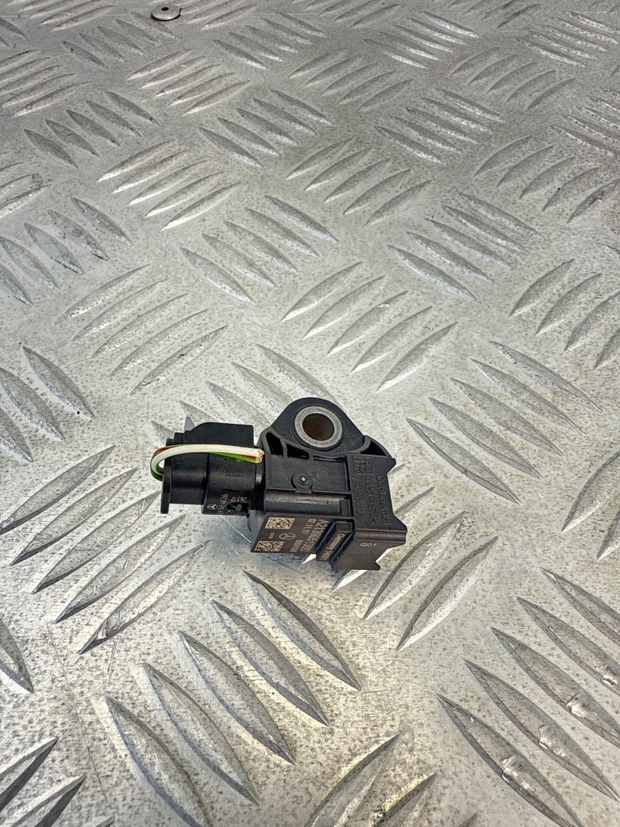 Sensore Impatto Crash Mercedes Classe E C S W222 GLC A2139051300 - immagine 2