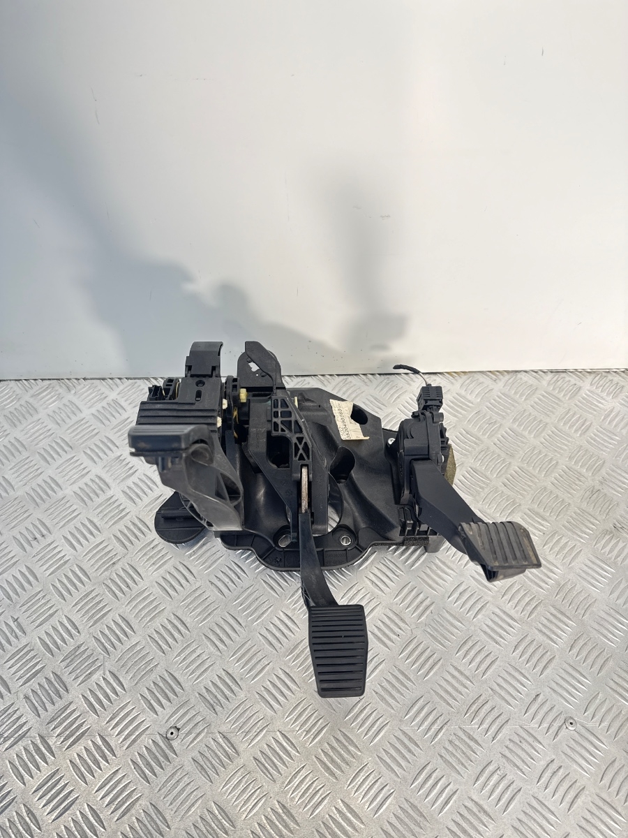 Gruppo Pedaliera Completo Jeep Renegade BU 00520490260 - immagine 2