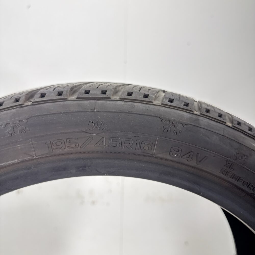 Gomme Usate 195 45 R16 84V Star Performer Winter AS 81% Invernali - immagine 8