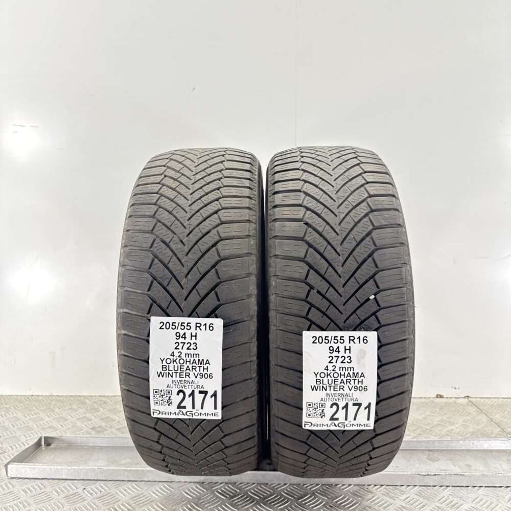Pneumatici Usati 205 55 R16 94H Yokohama BluEarth Winter V906 Invernali
