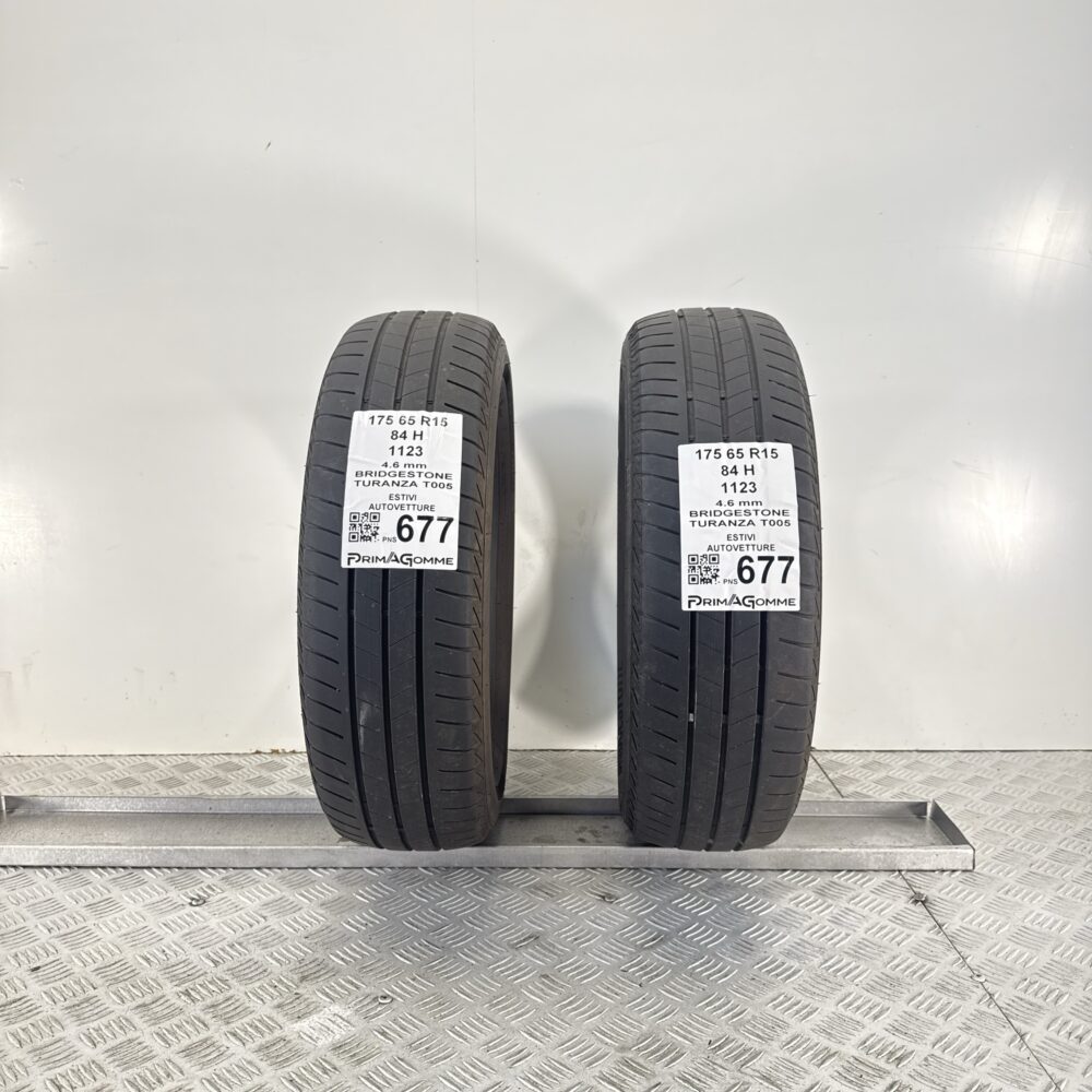 Pneumatici Usati 175 65 R15 84H Bridgestone Turanza T005 Estive