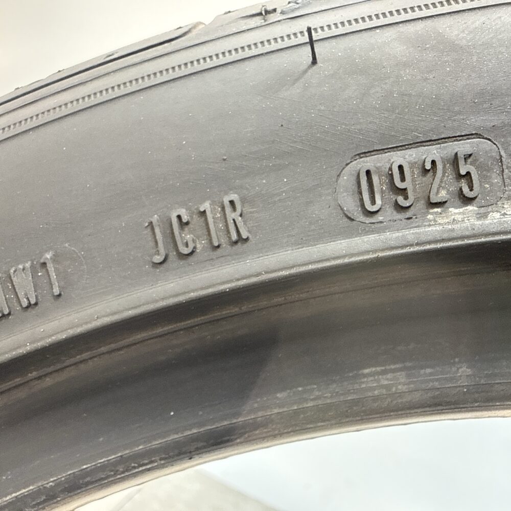 Gomma Usata 215 45 R20 95T Goodyear EfficientGrip Performance 89% Estiva - immagine 8
