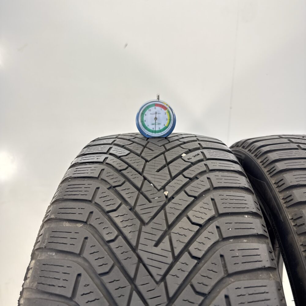 Gomme Usate 215 45 R20 95T Pirelli Winter 2 Cinturato 81% Invernali - immagine 2
