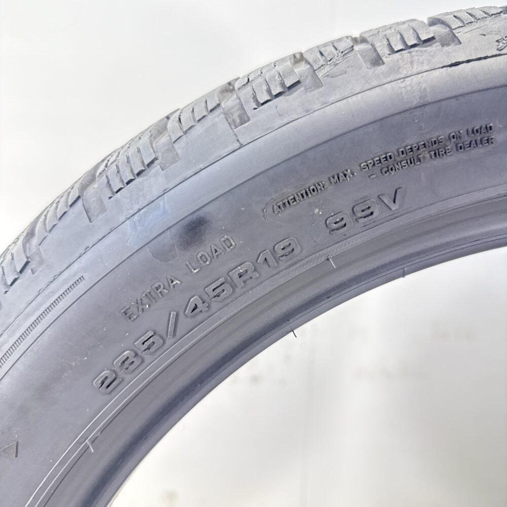 Gomme Usate 235 45 R19 99V Goodyear UltraGrip Performance3 81% Invernali - immagine 8