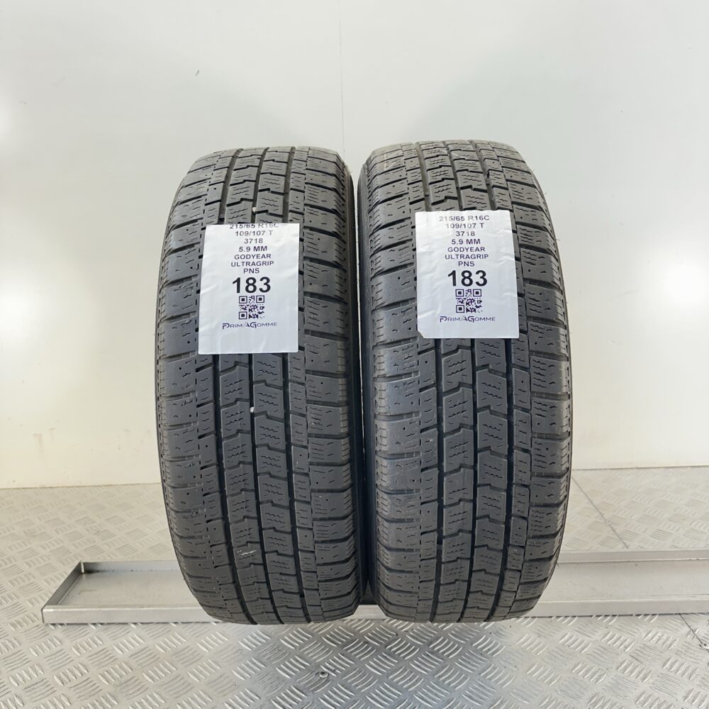 Pneumatici Usati 215 65 R16C 109/107T Goodyear Ultragrip 84% Invernali